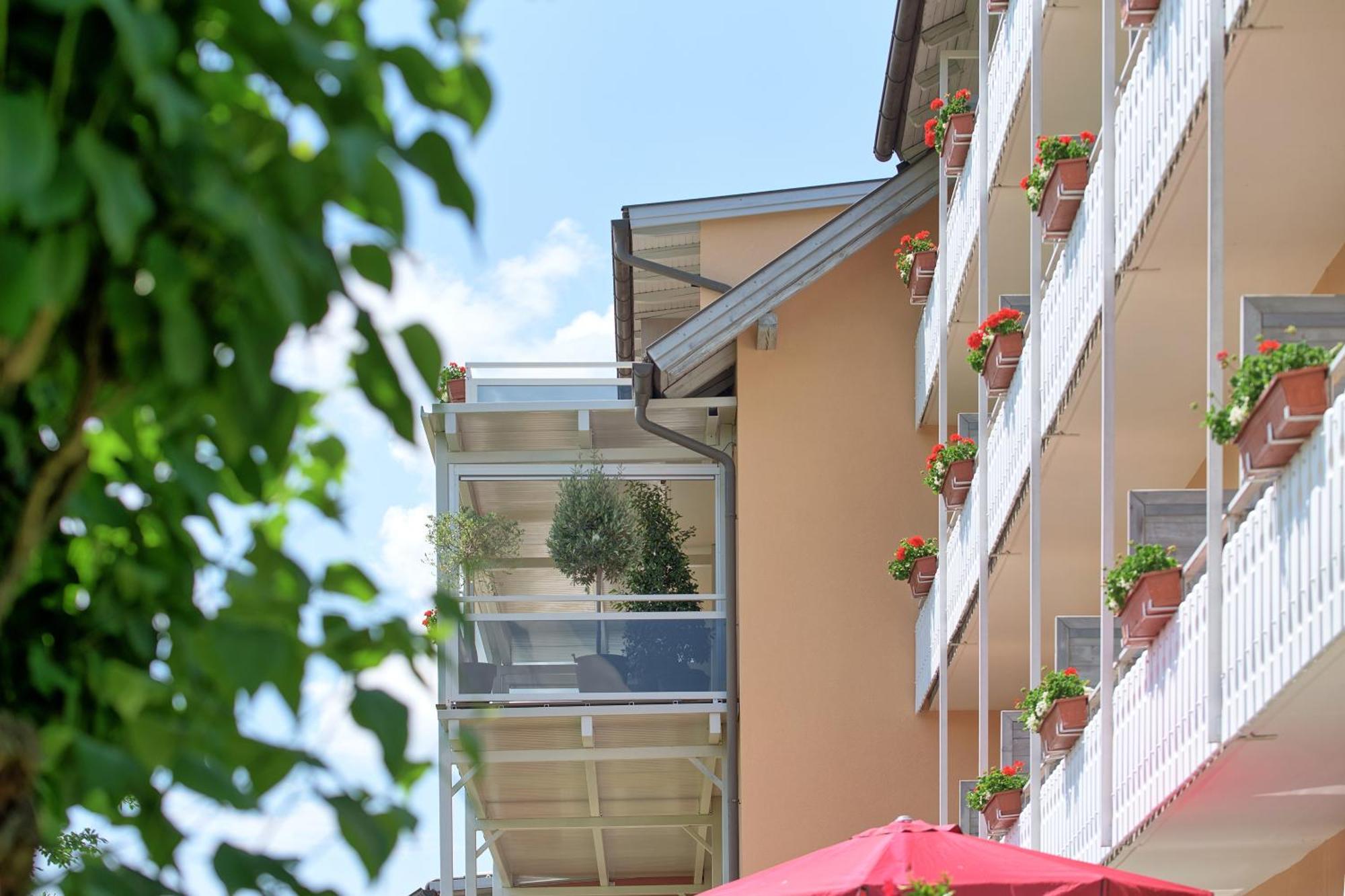 Hotel-Pension Melcher Drobollach am Faakersee Exterior photo