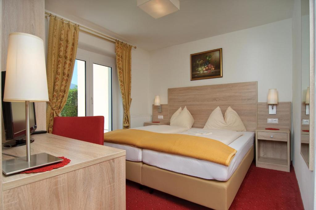 Hotel-Pension Melcher Drobollach am Faakersee Room photo
